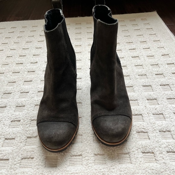 UGG Australia Women's Pax Chelsea Wedge Boots - Picture 3 of 4